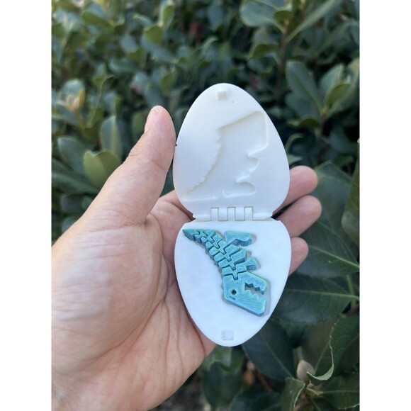3D Printed Fossil Flexi Rex Egg. Fidget Toy. - Picture 3 of 9